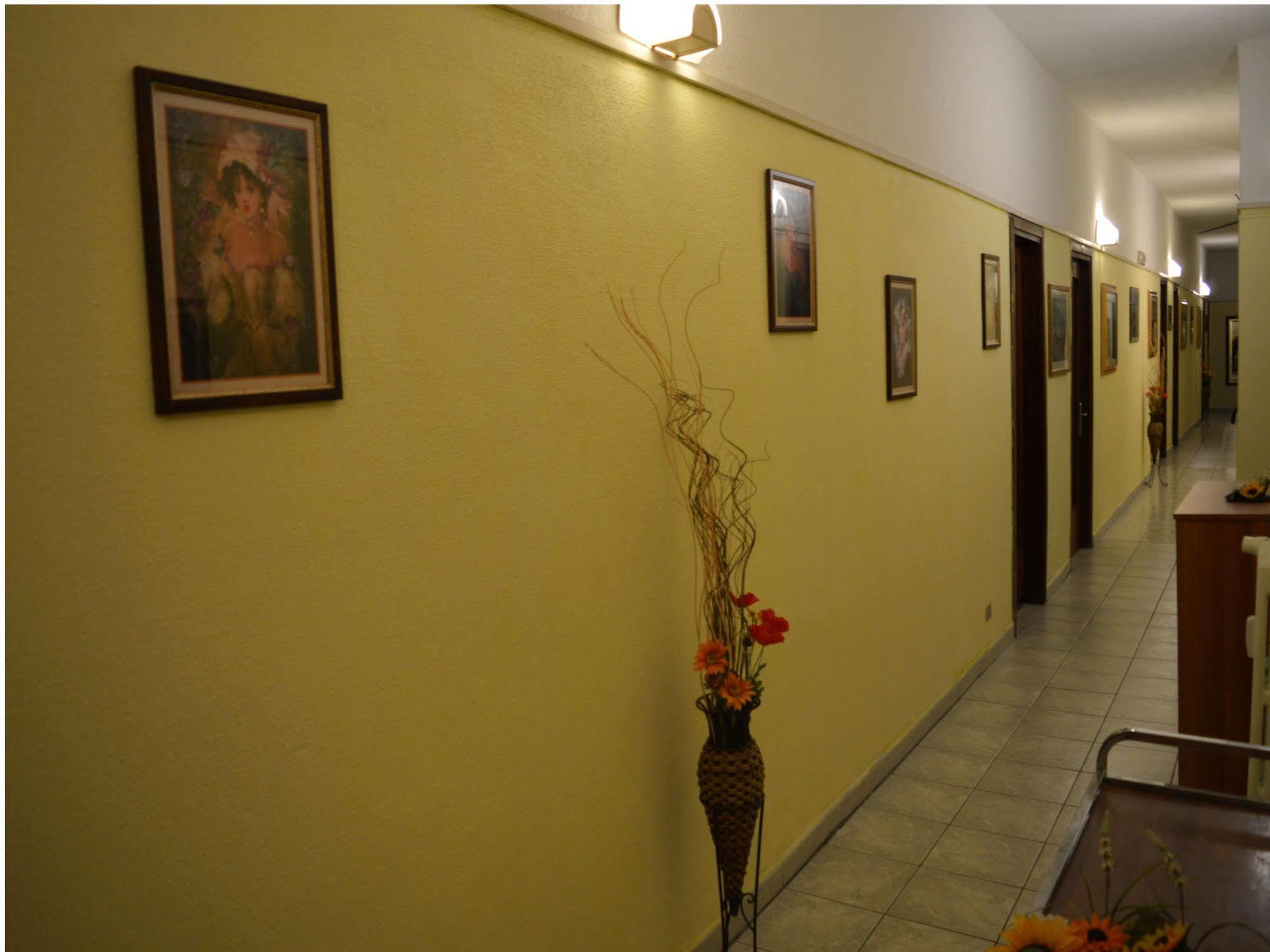 Hotel Stazione Novara Zewnętrze zdjęcie
